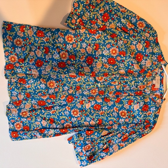 Loft Large cotton half button down puffy sleeves flowers - Picture 8 of 12
